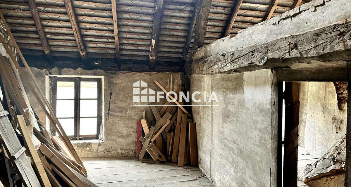 Maison à LA MOTTE-D'AVEILLANS