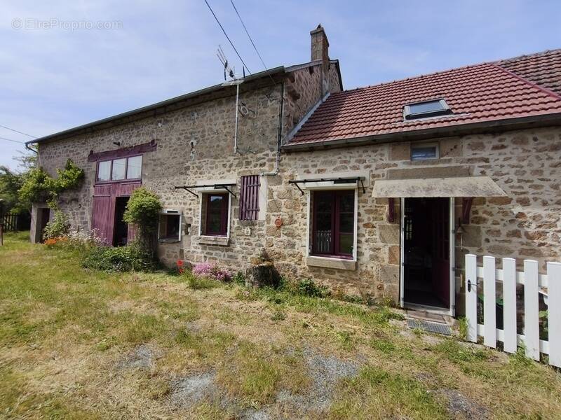 Maison à LA CHAPELLE-BALOUE