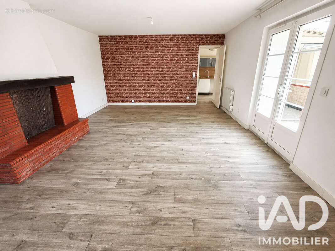 Maison 72 m² à Sainte-Soulle  - photo 3