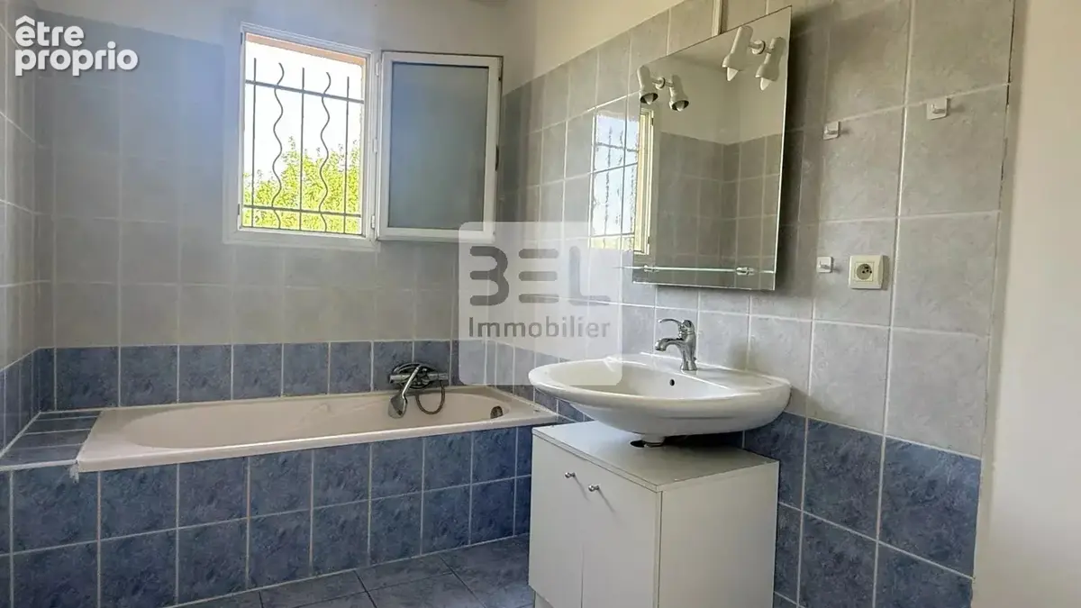 Maison 3 chambres avec jardin et garage à Bagnols sur Cèze - photo 11