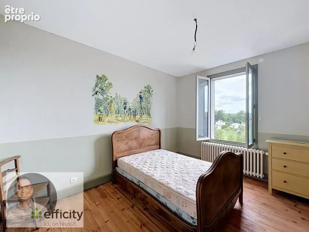 Maison 6 pièces 180 m² à vendre à Saint-Yorre (03270) - photo 11