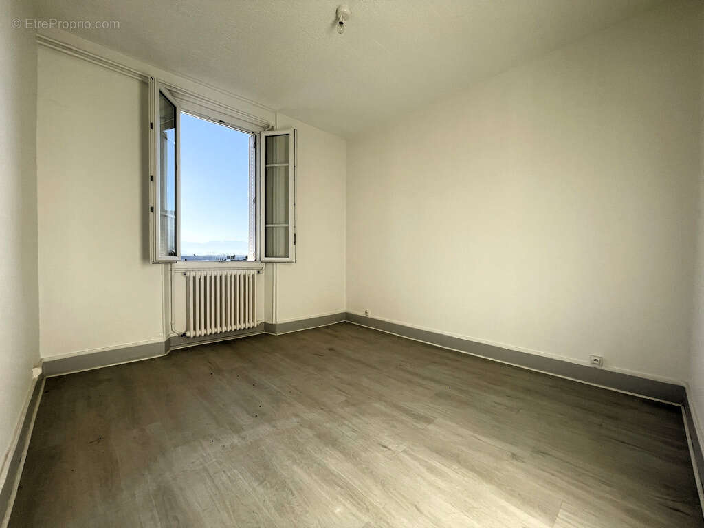 Appartement à VILLARD-BONNOT