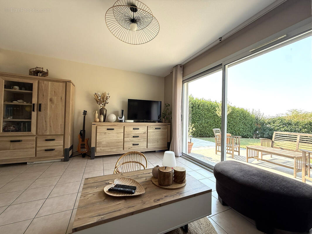 En exclusivité ! Maison T4 de plain pied avec garage et jardin ! - photo 5