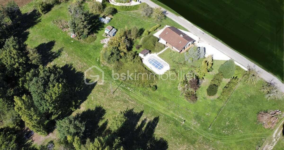 Maison à LAMARCHE-SUR-SAONE