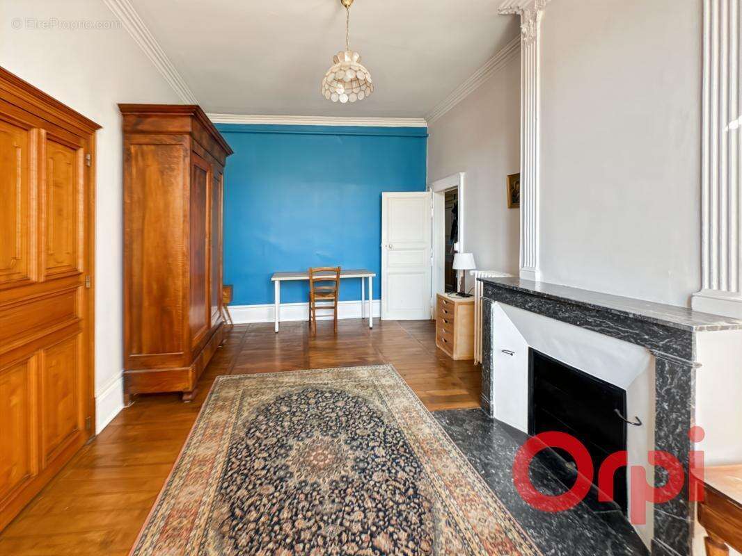 Maison à SAINT-AMAND-MONTROND