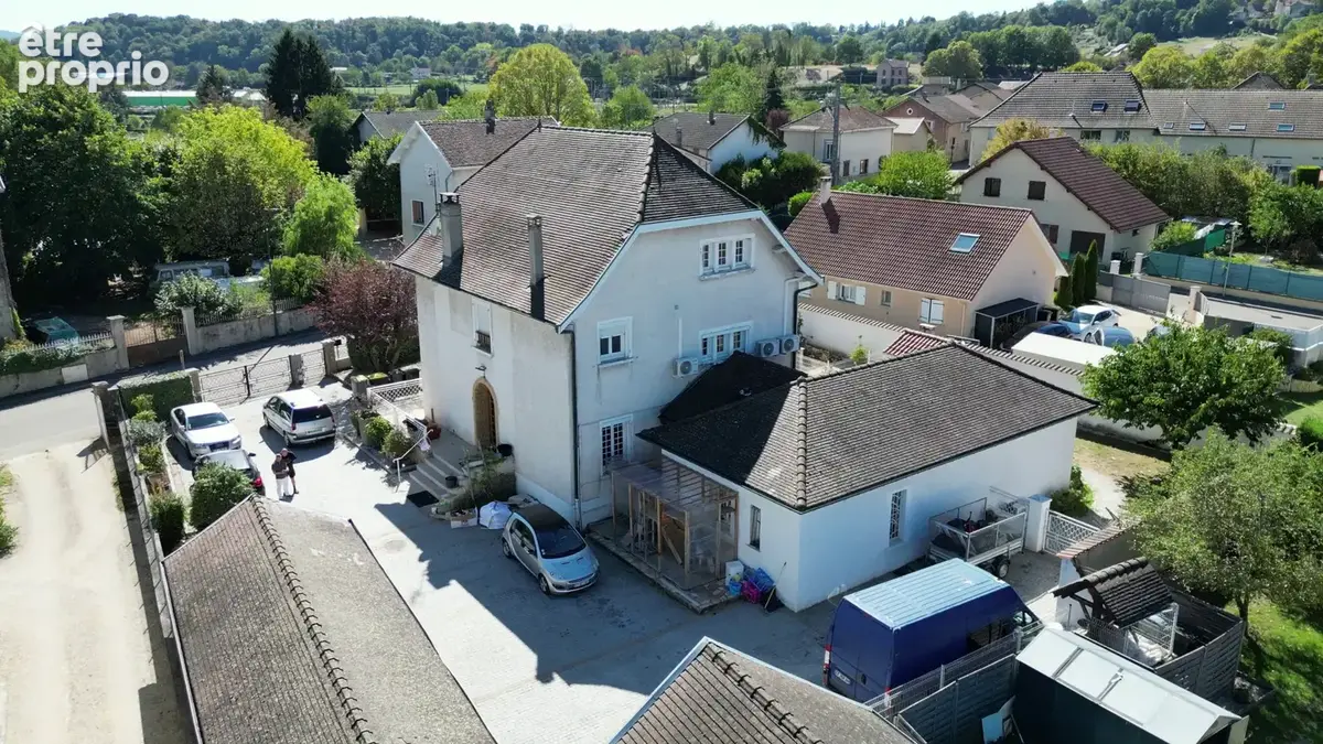 Maison de maitre du xxeme de 280m2 et 1300m2 de terrain - photo 13