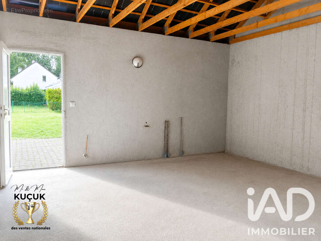 Maison 107 m² à Saint-Pere-Sur-Loire  - photo 4