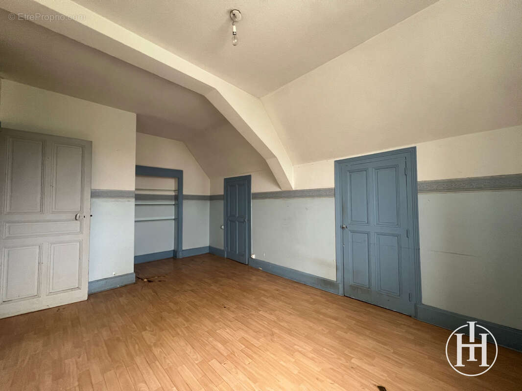 Appartement à SAINT-AMAND-MONTROND