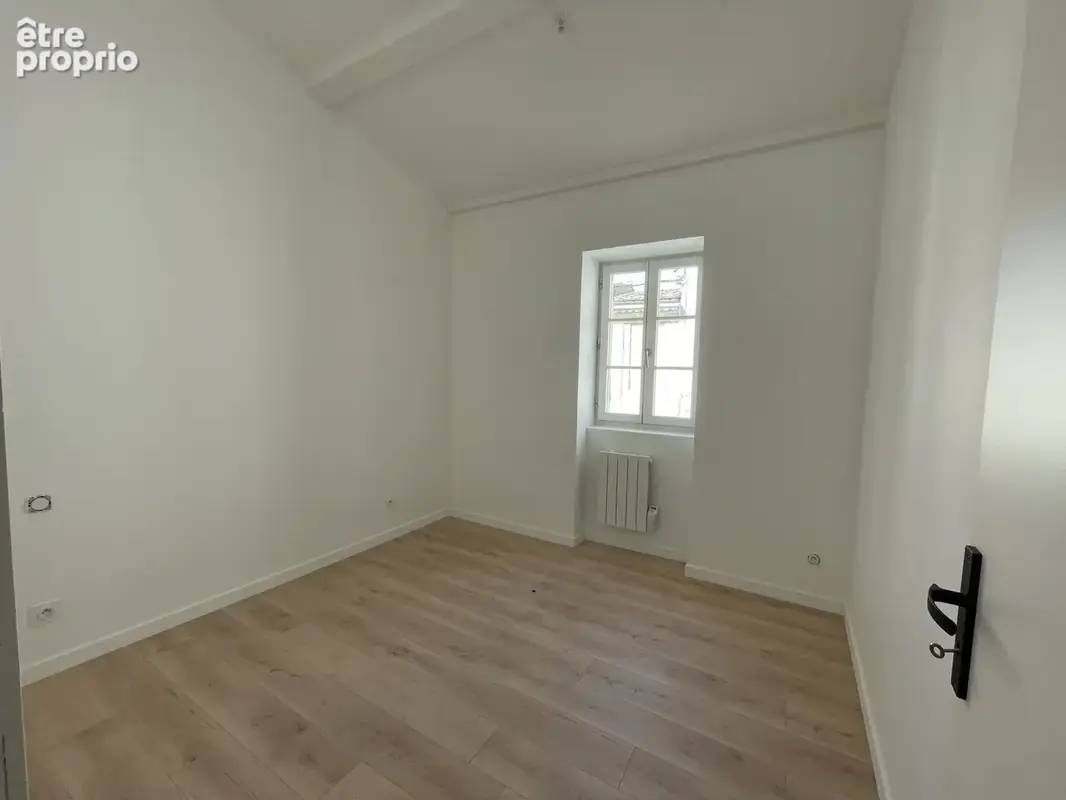 Duplex rénové - 71 m2 - 3 chambres - Nansouty/Victoire - photo 5