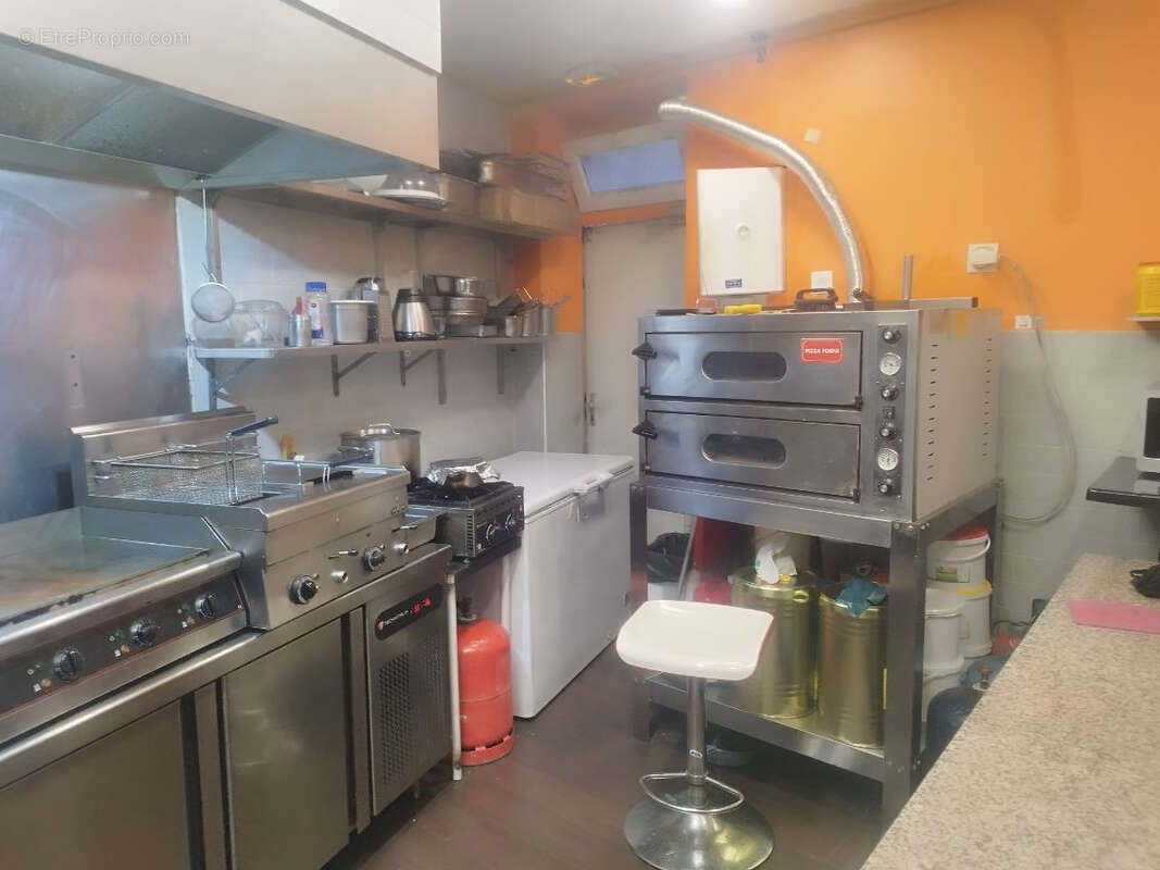 Commerce à ASNIERES-SUR-SEINE