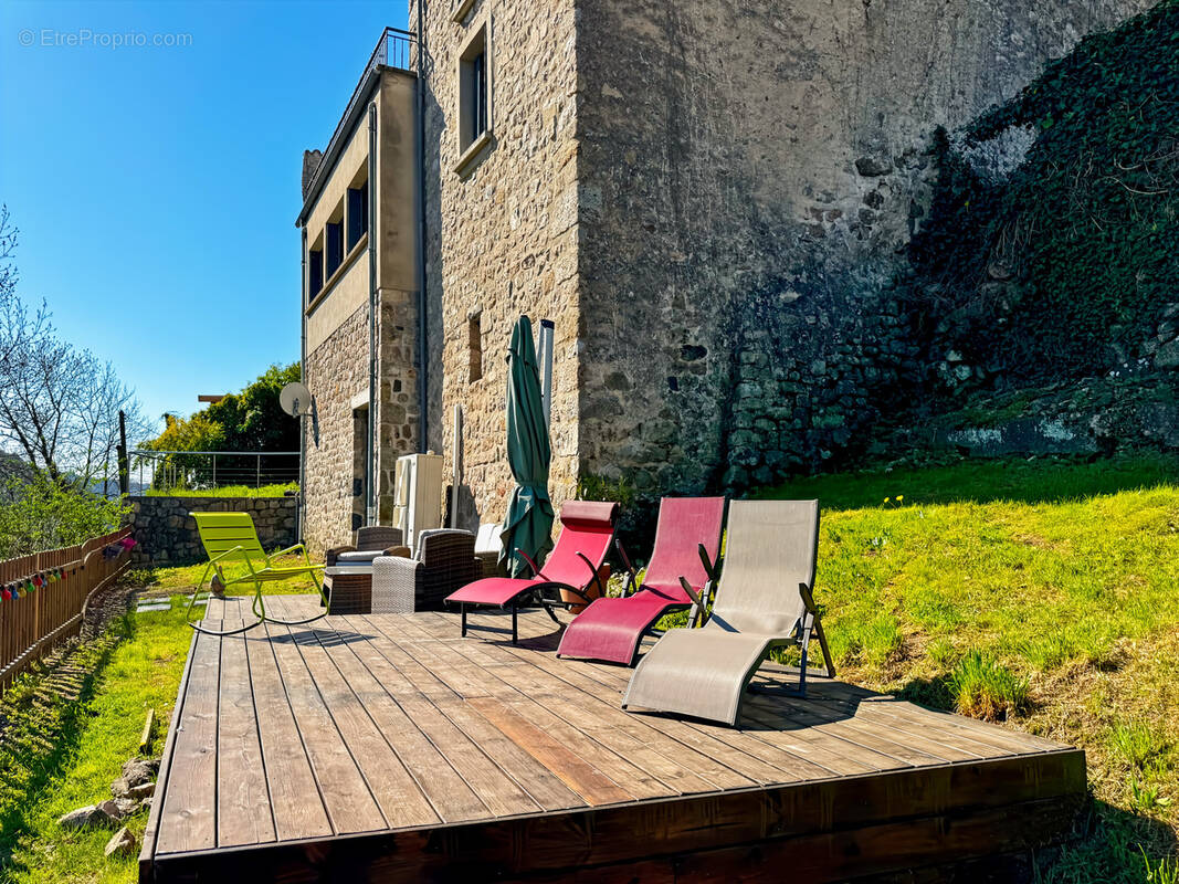 Maison à ANTRAIGUES-SUR-VOLANE