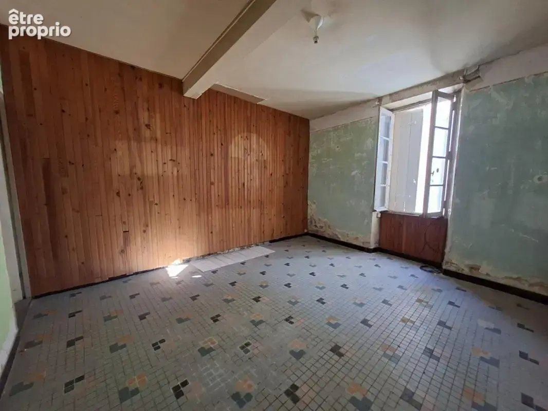 Maison en pierre à Saint Estephe 4 pièce(s) 80 m2 A RENOVER - photo 6