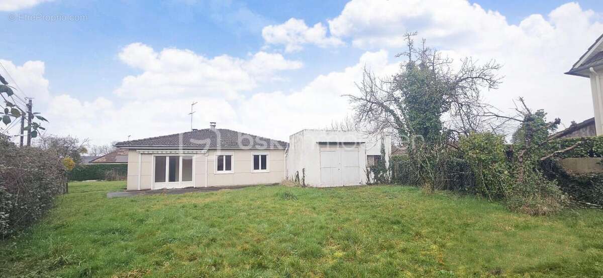 GIEN - Pavillon de plain-pied avec grand jardin clos de 1 068 m² - potentiel à exploiter - photo 5