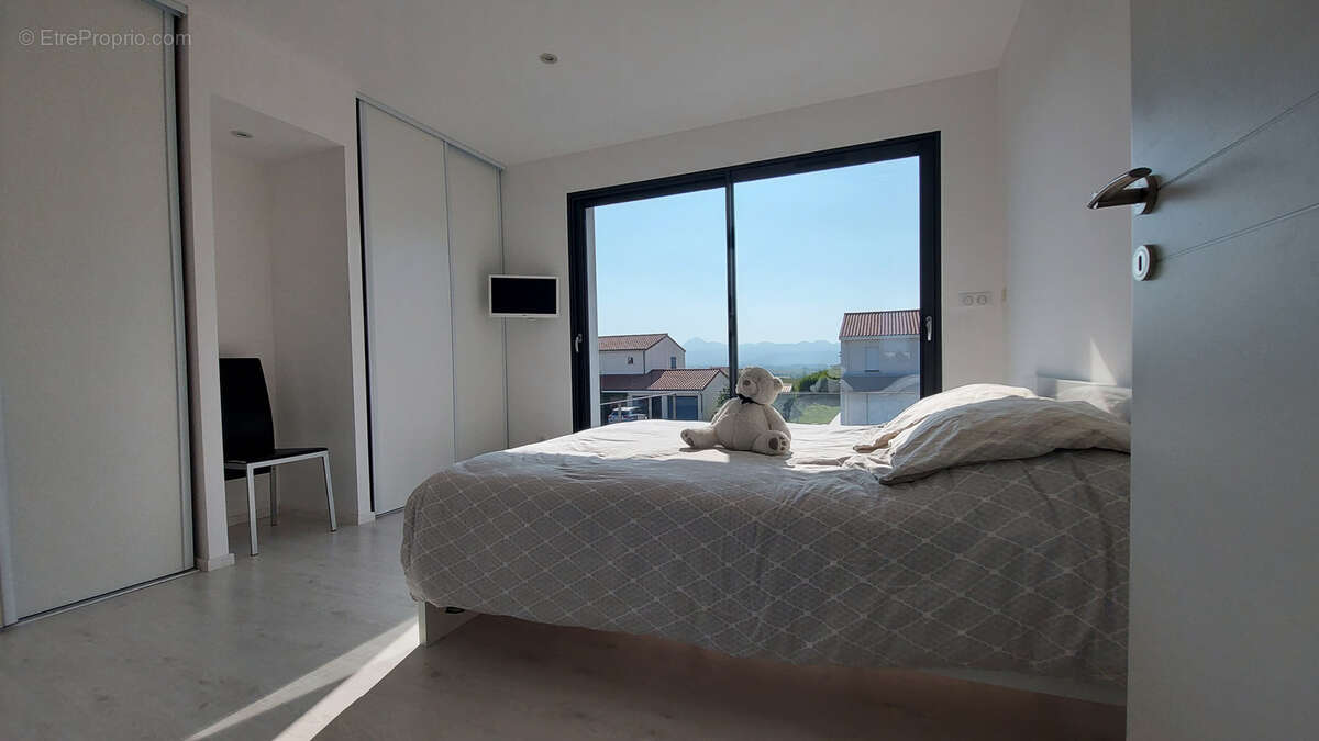 Maison à PONT-DU-CHATEAU