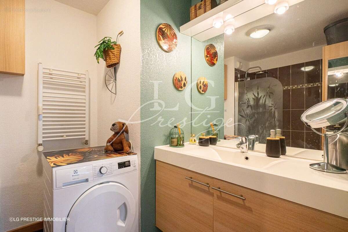 Appartement à MANDELIEU-LA-NAPOULE