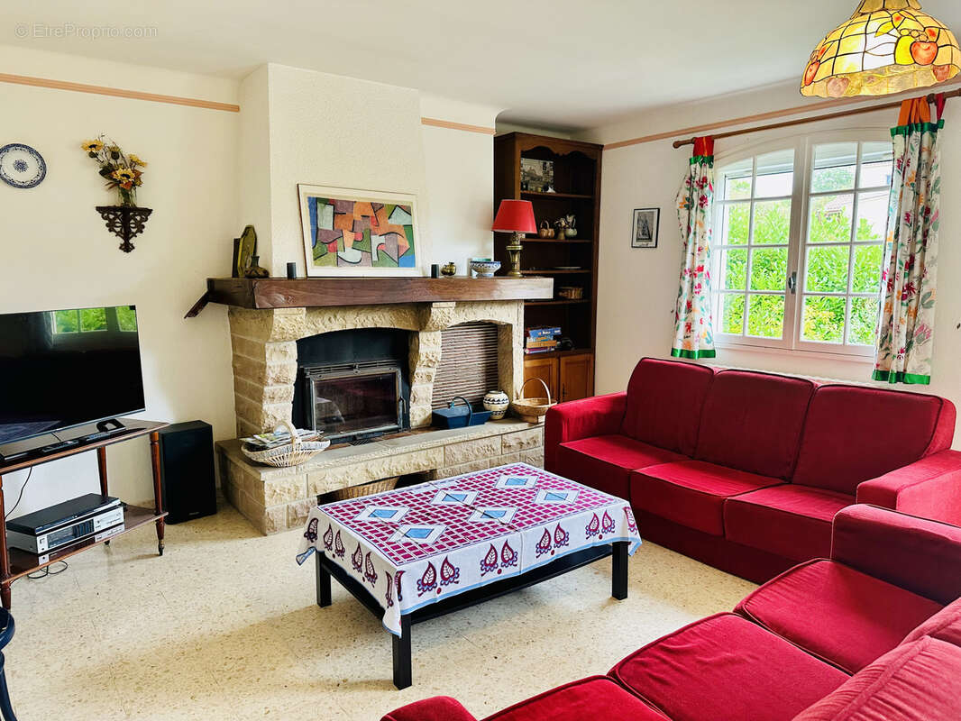 Maison à TOUR-DE-FAURE