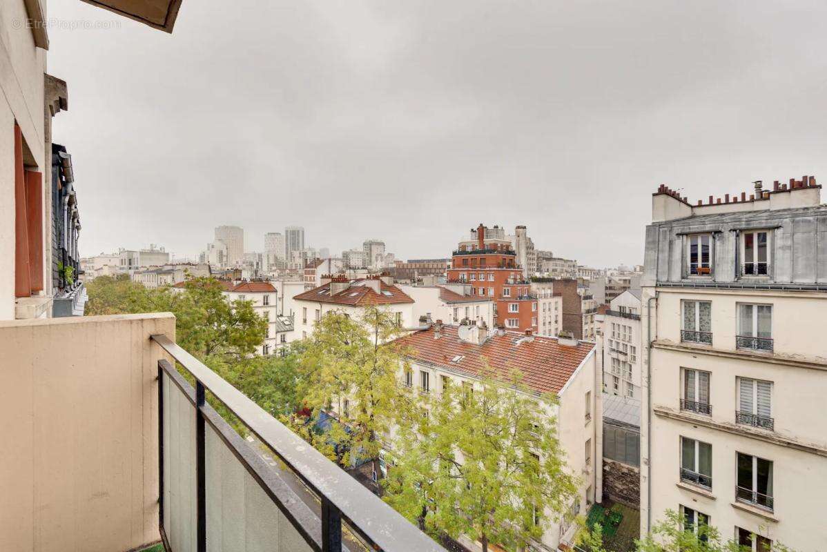 Appartement à PARIS-20E