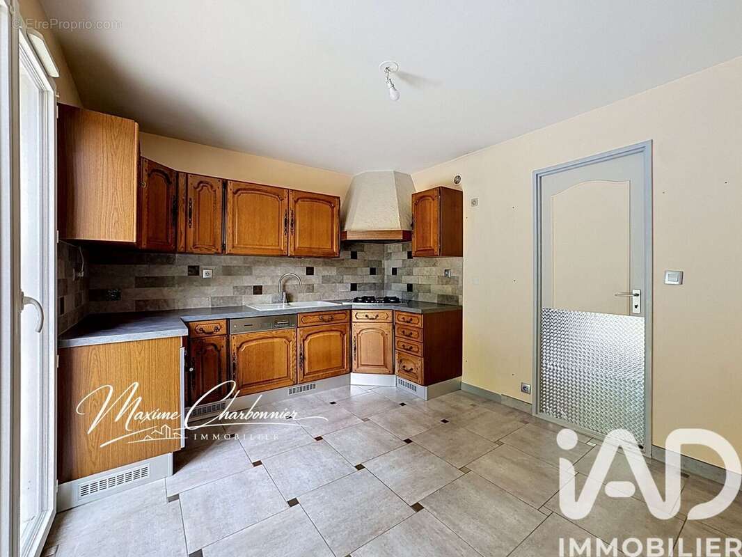 Maison 93 m² à Cesson  - photo 3