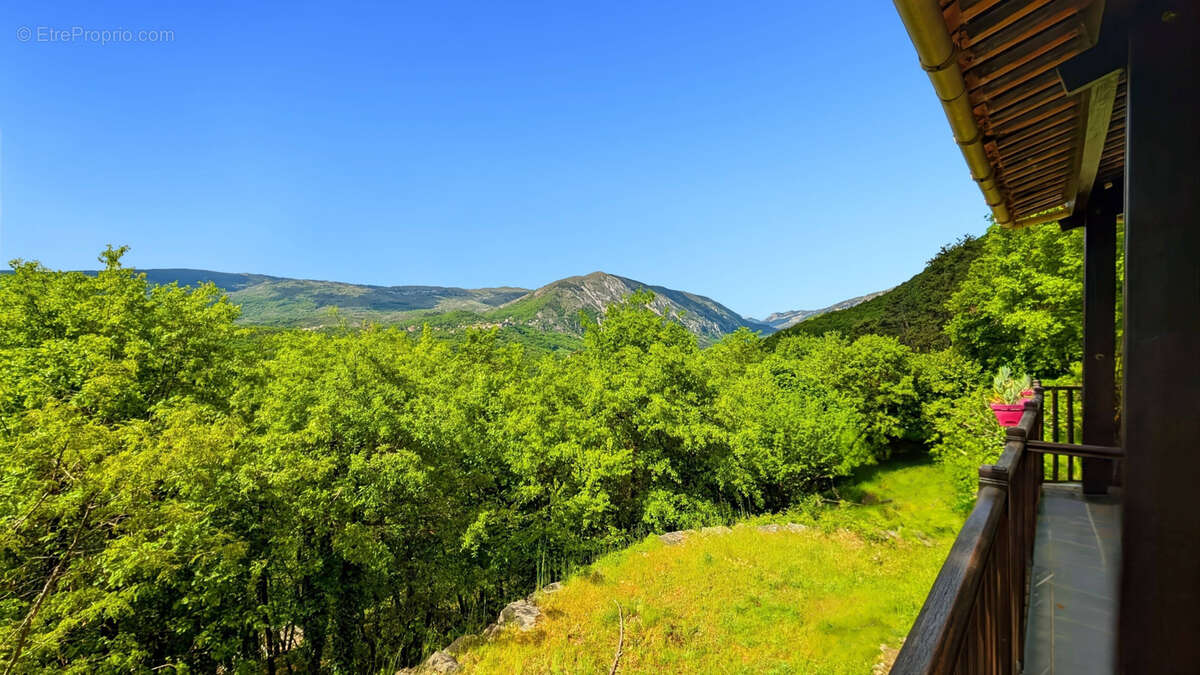 Maison à GREOLIERES