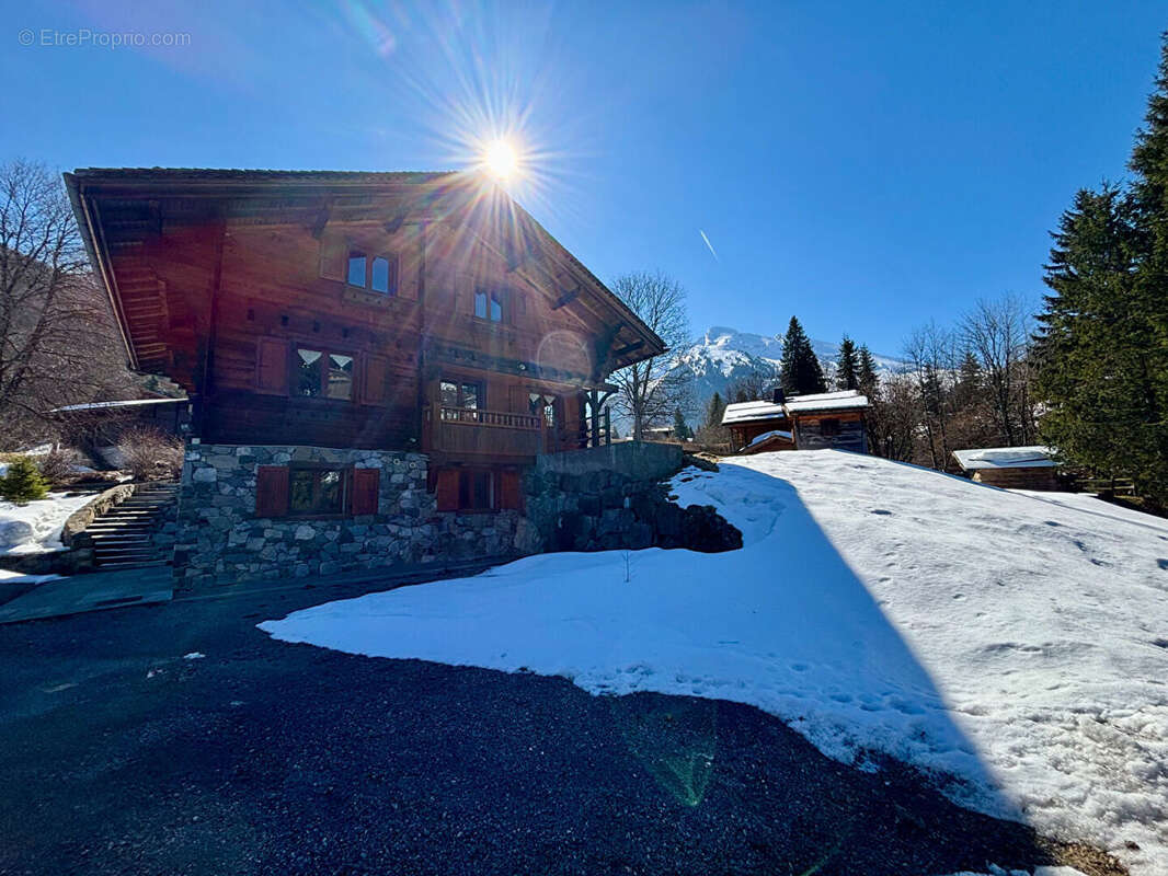 Maison à LA CLUSAZ