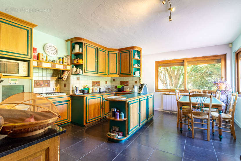 Maison à DAMPIERRE-EN-GRACAY