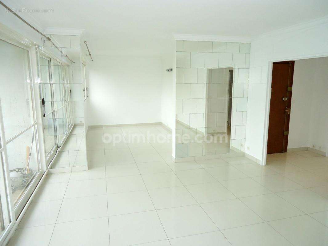 Sarcelles Paul Herbé - Appartement 5 pièces / 3 chambres - Balcons - 89 m2 - 189 000 € FAI - photo 2