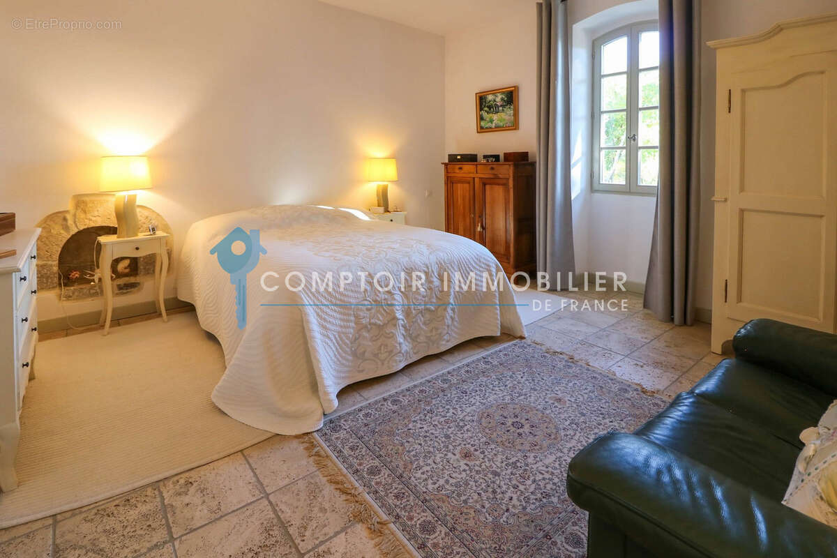 Maison à QUISSAC