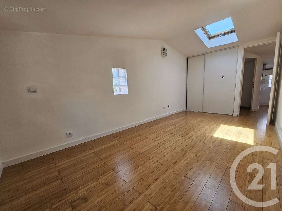Maison 94 m² à Villeneuve-Loubet  - photo 9