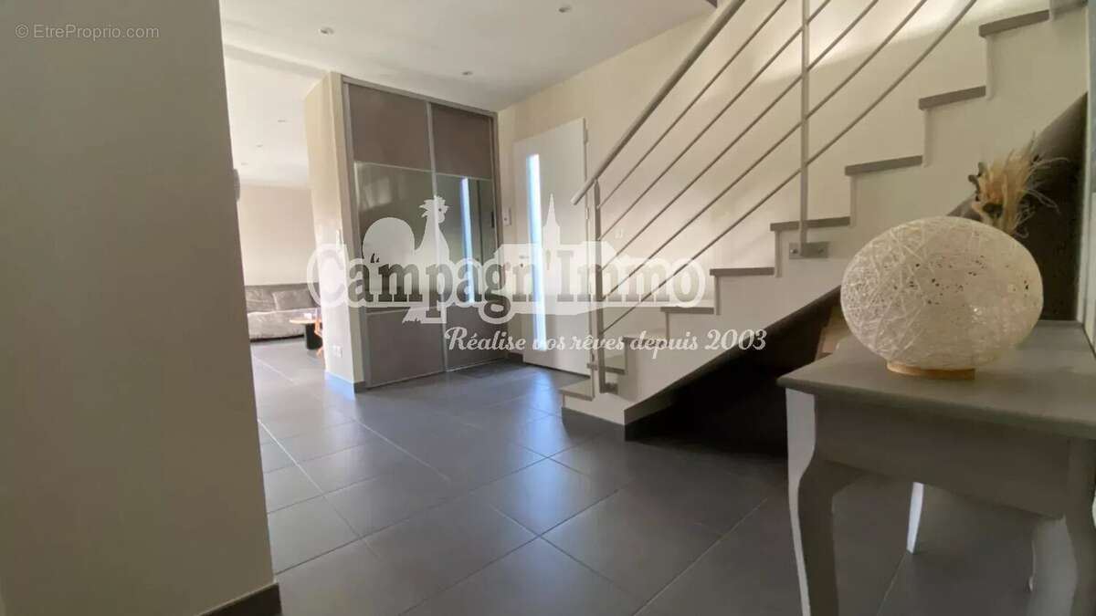 Maison à PONTCHARRA-SUR-TURDINE