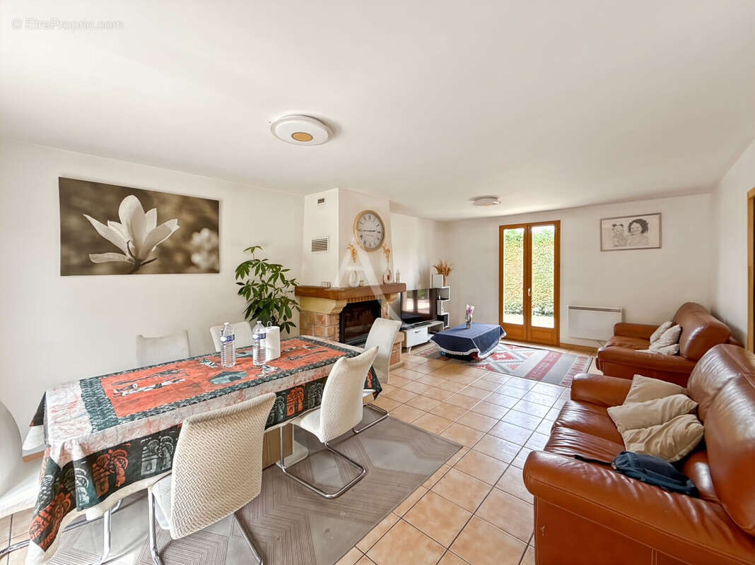 ETREPAGNY Pavillon 3 chambres Jardin - photo 2