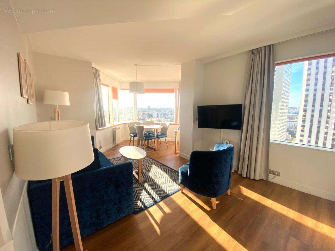 Appartement à PARIS-15E