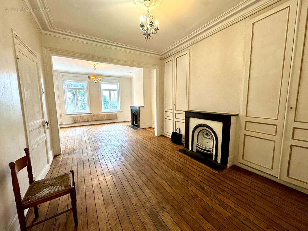 Maison à SAINT-MARTIN-BOULOGNE