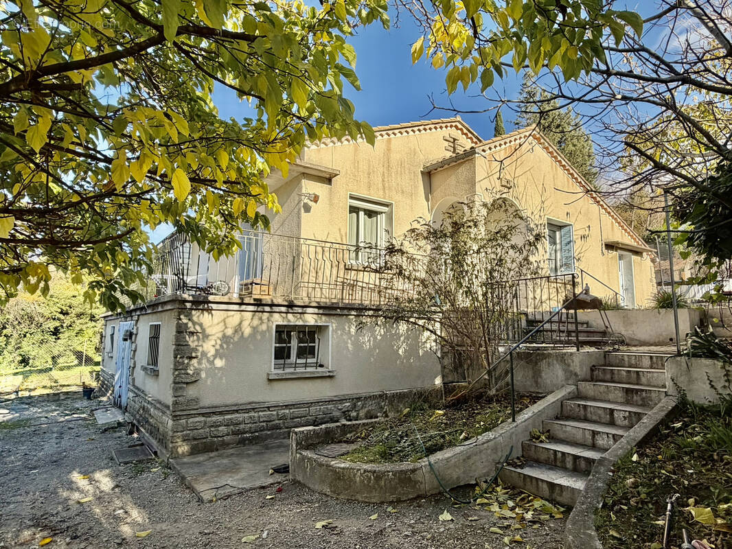 Maison à MALAUCENE