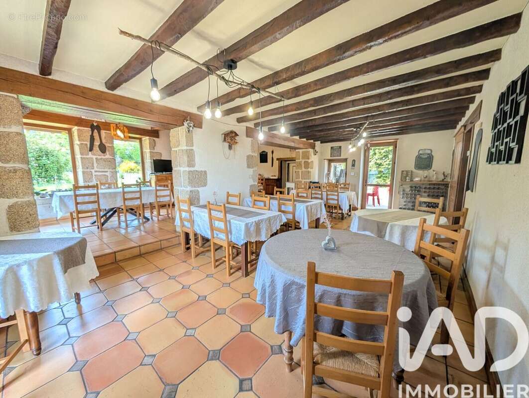 Maison 395 m² à Les Billanges  - photo 9