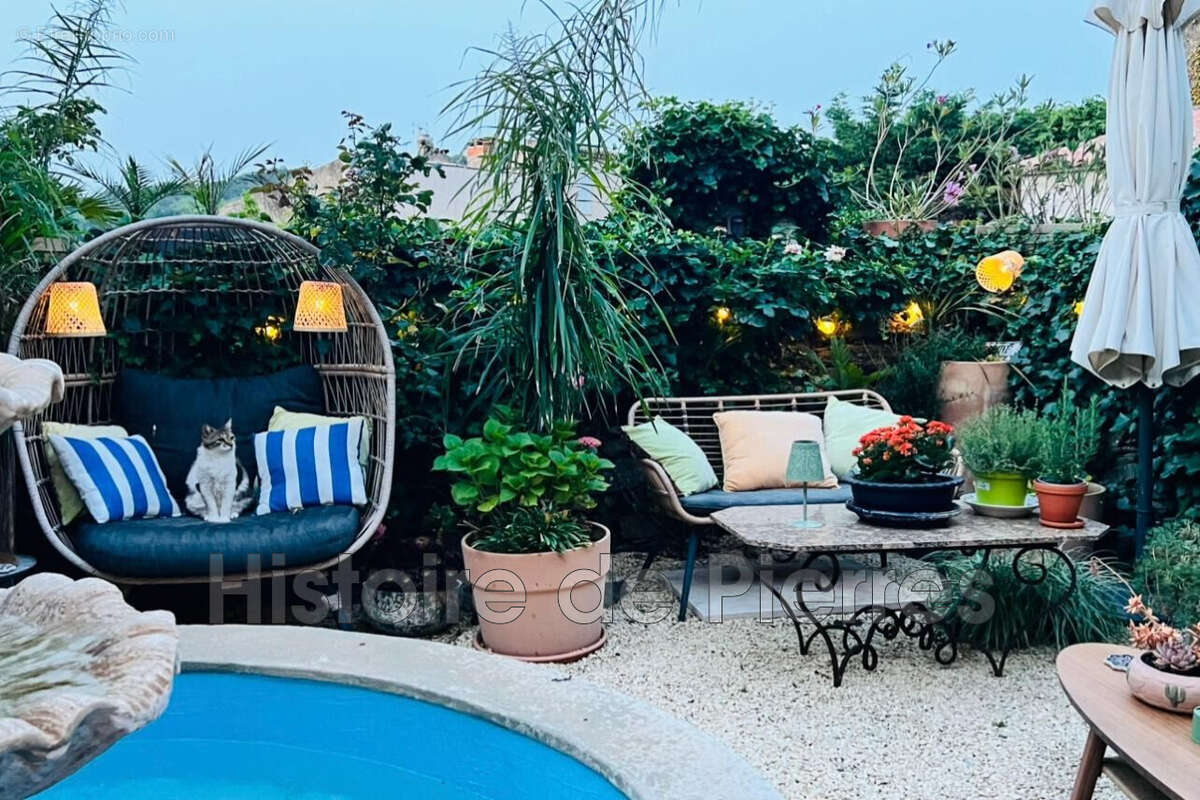 Maison à LA GARDE-FREINET