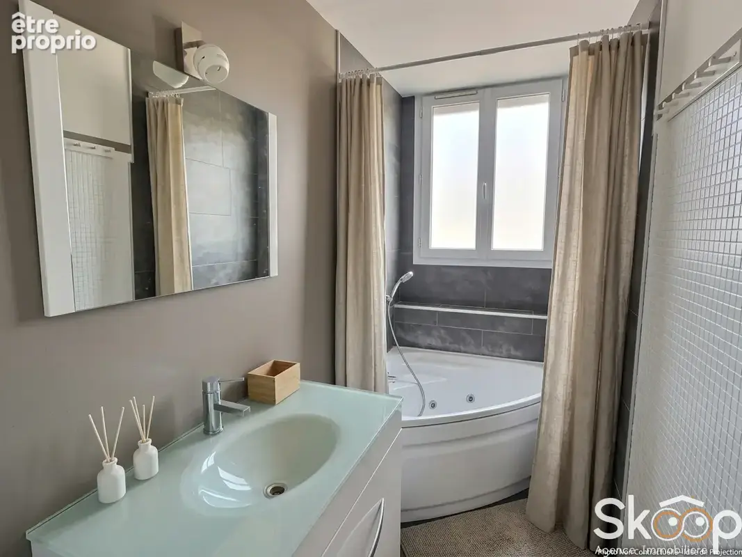 Vente appartement 5 pièces avec cave et parking - photo 6