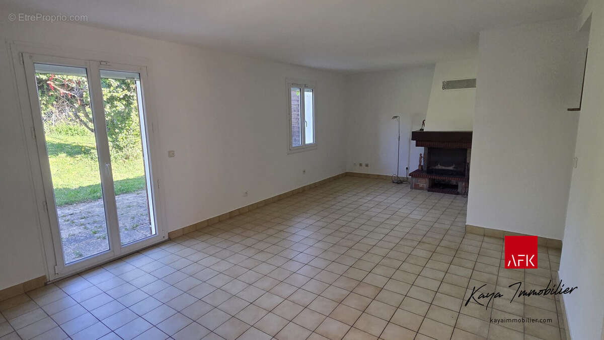 Maison à VETRAZ-MONTHOUX