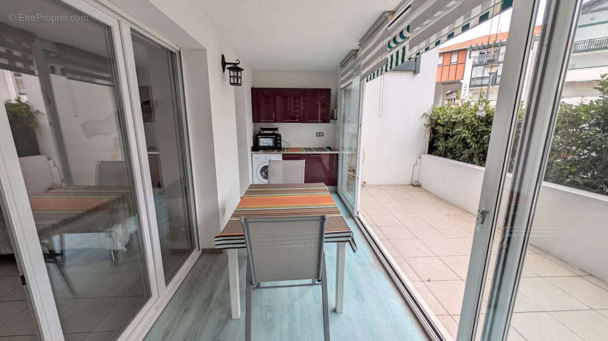 Joli appartement T3  de 64,62 m² avec loggia, terrasse, cave et parking - photo 3