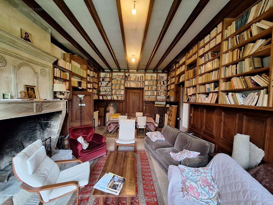 Maison à CHERVES-RICHEMONT