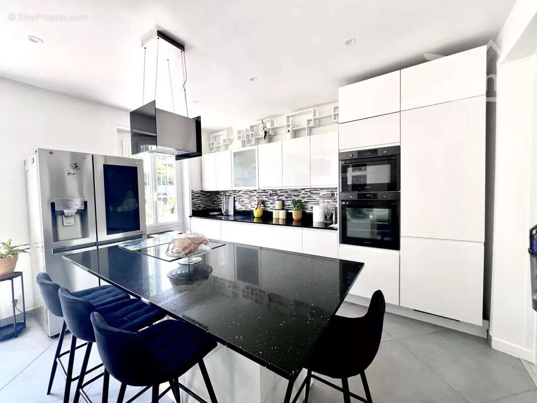 Maison à PONT-SAINTE-MAXENCE