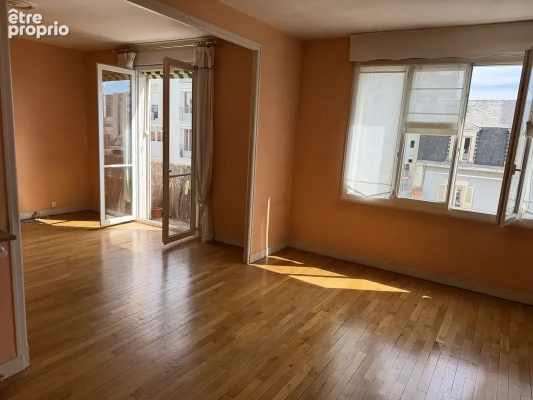 F4 secteur Mairie 103 m2 habitables - photo 2