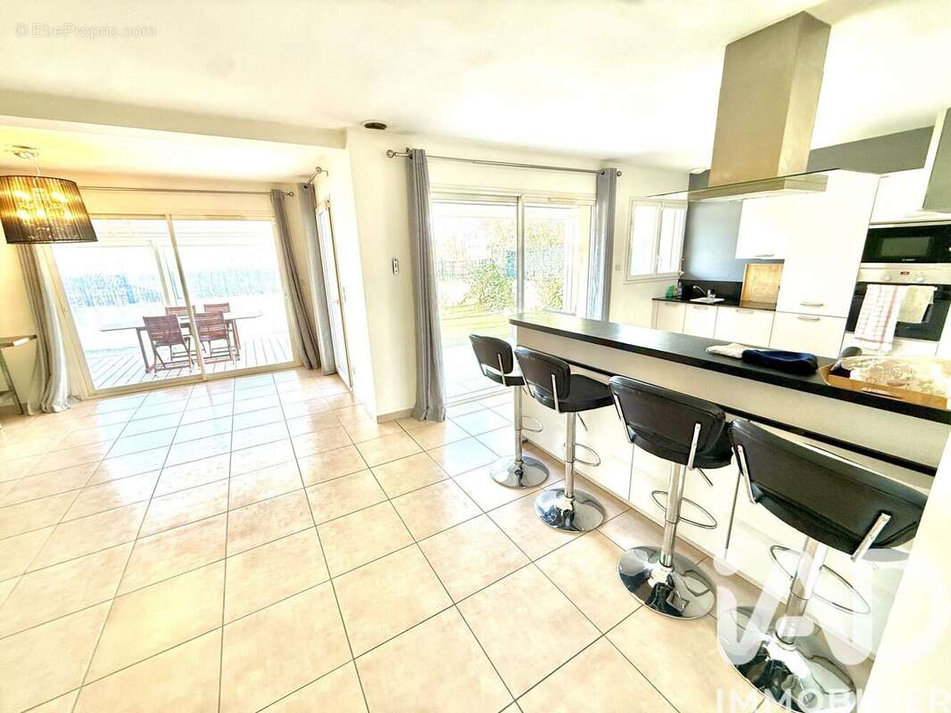 Photo 3 - Maison à MONTELIMAR