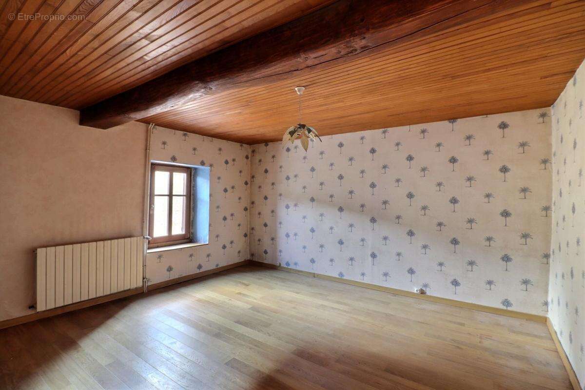 Maison à SAINT-CHEF