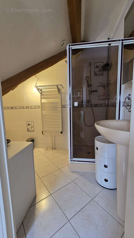 Maison 5 pieces -  4 chambres - jardin et garage - photo 11