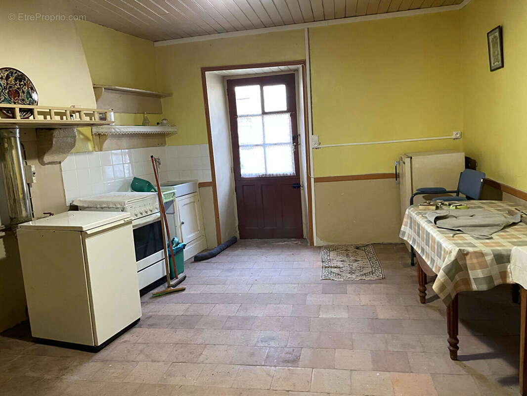 Maison à ANGLES-SUR-L&#039;ANGLIN