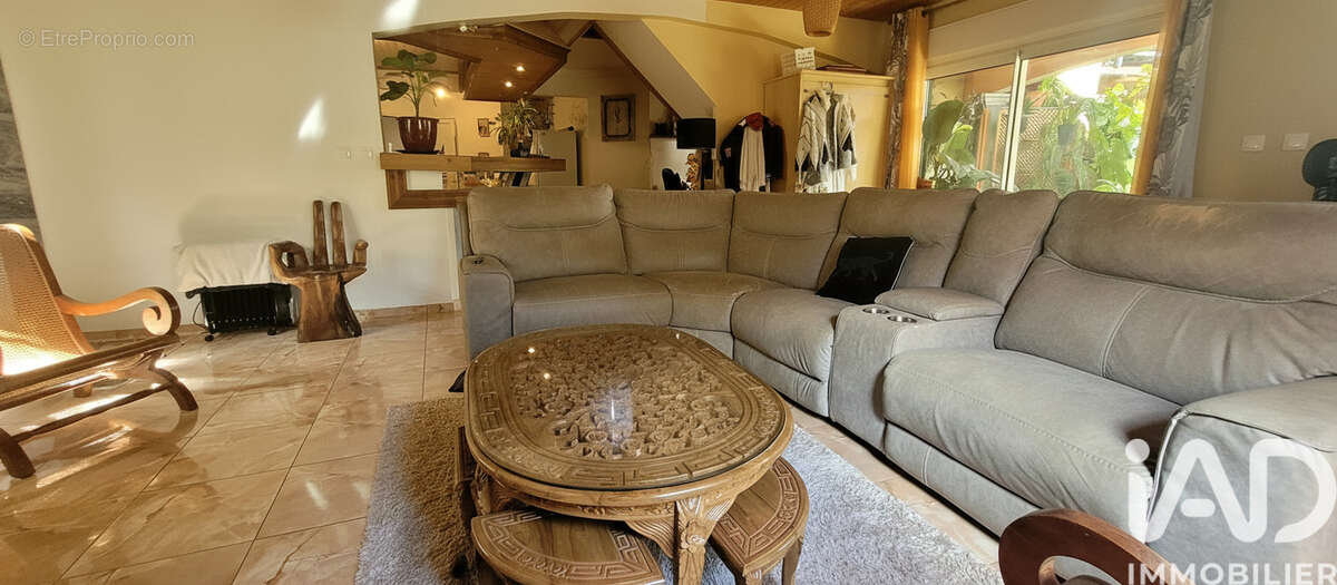 Photo 2 - Maison à SAINT-PIERRE