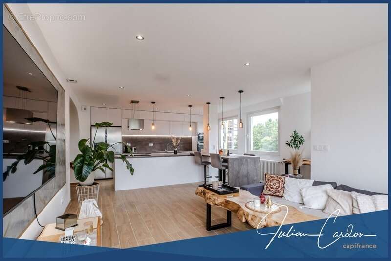 Appartement à REIGNIER