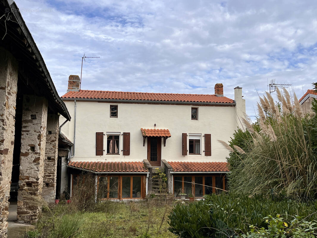 Maison à SAINT-JEAN-DE-BOISEAU