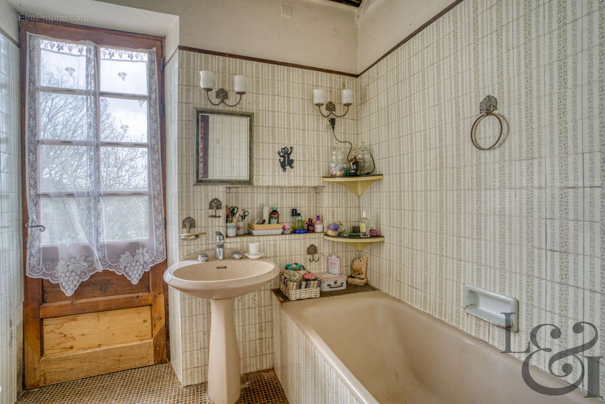 Maison à HAUTEFAGE-LA-TOUR