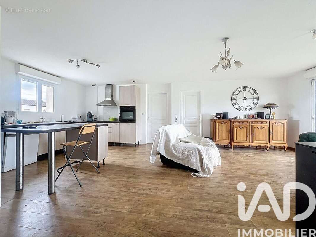 Photo 6 - Maison à CHARRON